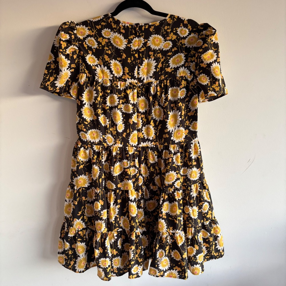 Likely Women's Black Daisy‎ Print Tiered Ruffle Short Sleeve Dress Size 10 - Picture 3 of 4